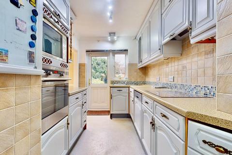 26 Gresham Drive, Romford, RM6 4TS