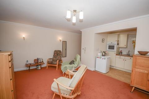 1 bedroom flat for sale - Hornbeam House, Woodland Court, Partridge Drive, Downend,  BS16 2RJ