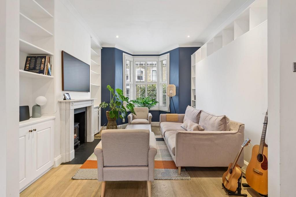 Winston Road, London, N16 3 bed terraced house for sale £1,500,000