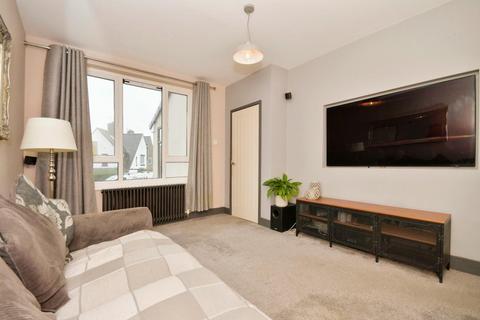 5 Adlington Crescent, Sheffield, S5 8BP