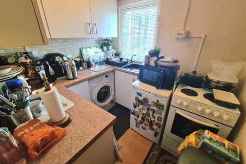 59 Grove Road, Nuneaton, CV10 8JS