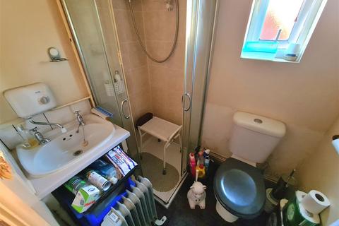 59 Grove Road, Nuneaton, CV10 8JS