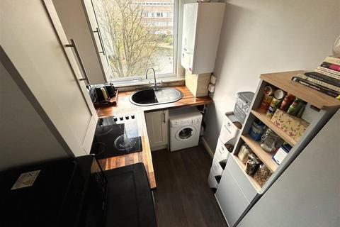 1 bedroom flat for sale, Fair Acres, Bromley
