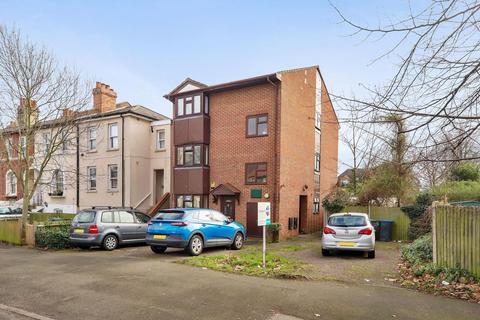 2 bedroom flat for sale, Ash Grove, Anerley, London, SE20