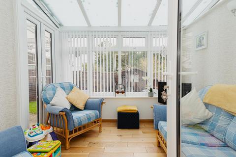 12 Castle Road, Epsom, KT18 7NZ