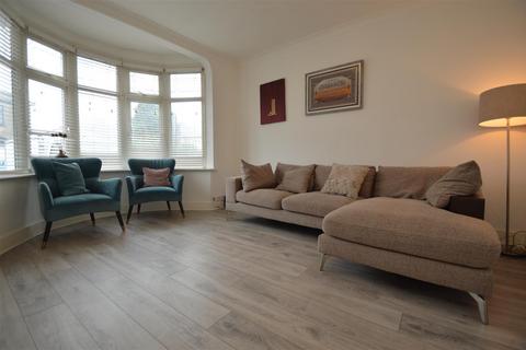 5 bedroom terraced house for sale, Grangeway Gardens, Redbridge