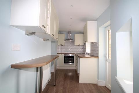 2 bedroom cottage to rent, Upper Lane, Northowram, Halifax