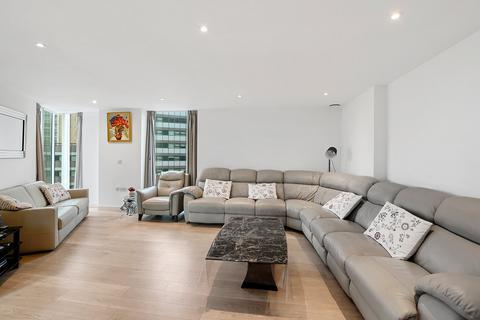 Flat 122, Tennyson Apartments, 1 Saffron Central Square, Croydon, CR0 2FX