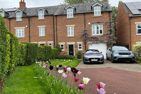5 bedroom townhouse for sale, Thorntree Villas, Middleton St. George, Darlington