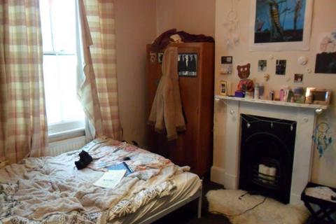 6 bedroom house to rent - Queens Park Road, Brighton