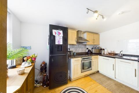 2 bedroom flat for sale, Summerfield Road, Bridlington
