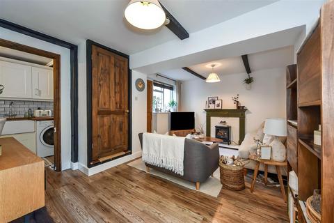 1 bedroom semi-detached house for sale, Church Street, Whitchurch