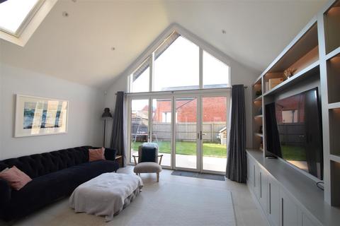4 bedroom house for sale, 22 Lady Herbert Way, Shrewsbury, SY3 9DY