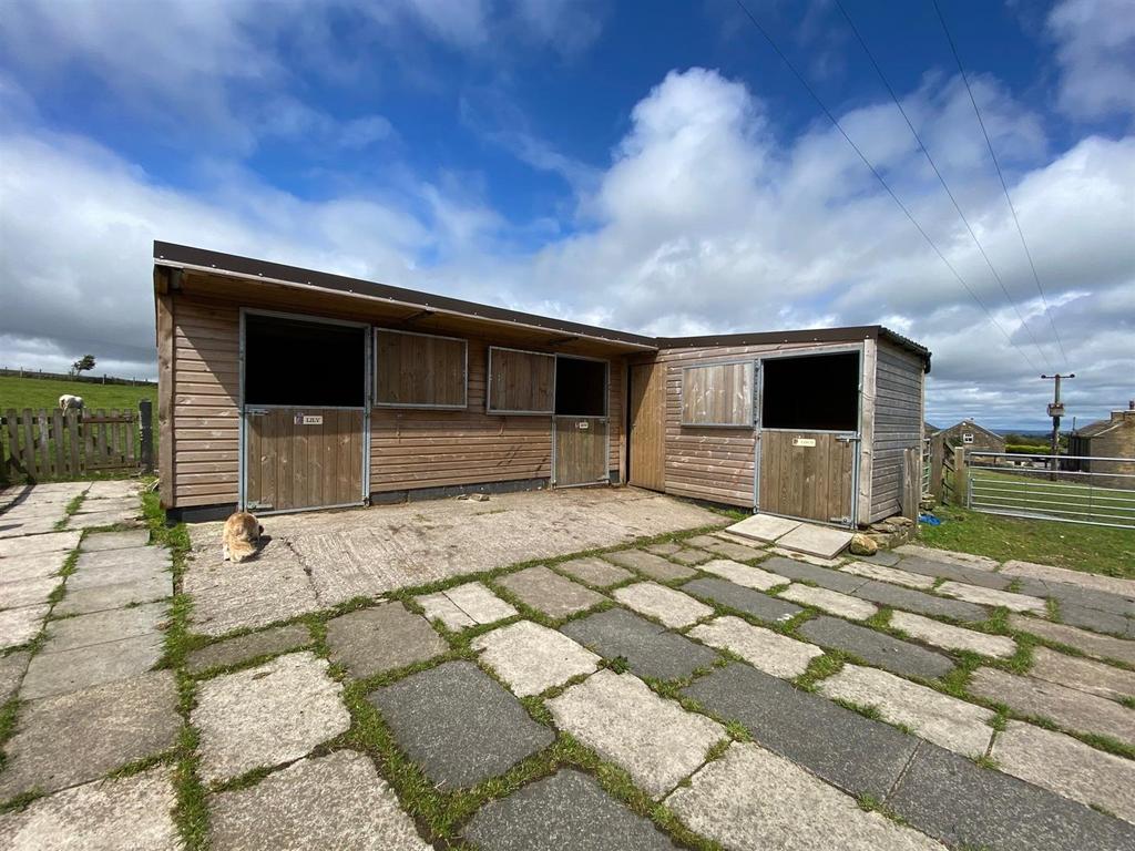 Bramleys Estate Agents - Outlane - New Hey Barn (1