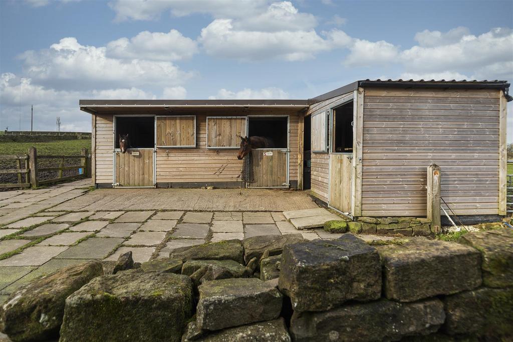 Bramleys Estate Agents - Outlane - New Hey Barn (6