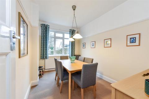 70 Bowes Hill, Rowland's Castle, PO9 6BS