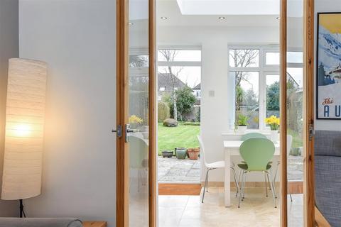 70 Bowes Hill, Rowland's Castle, PO9 6BS