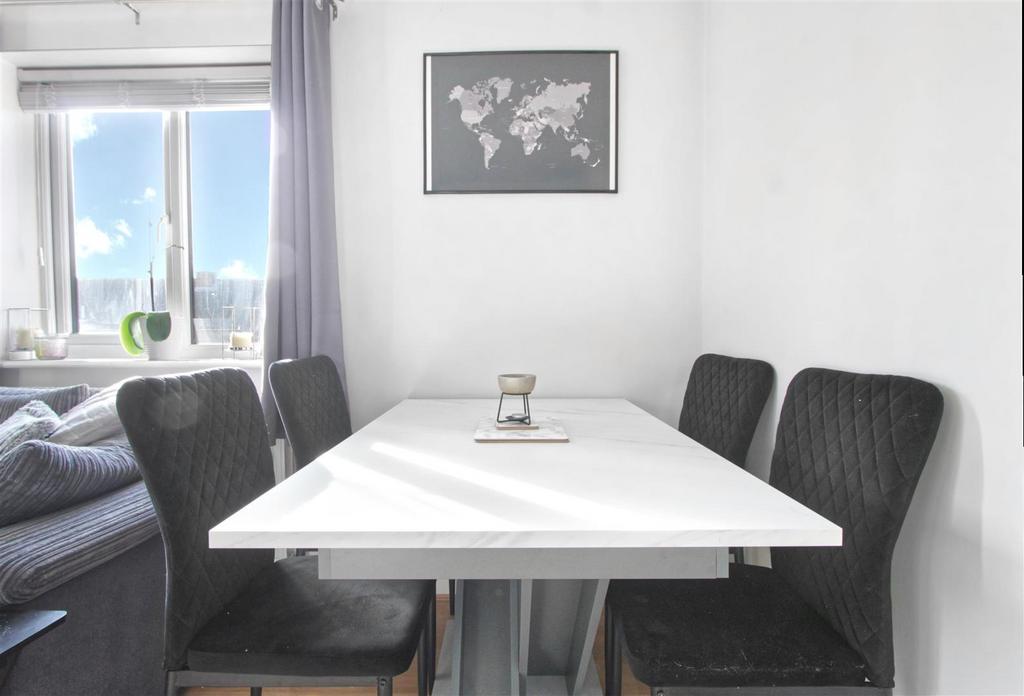 Dining.png
