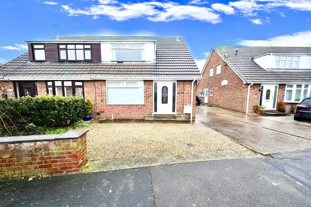 St. Marys Drive, Thorngumbald, Hull 3 bed semidetached house £190,000