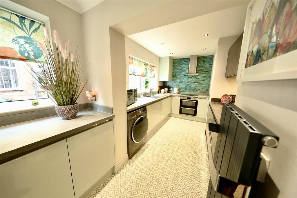 Fairfax Avenue, Hull 3 bed semidetached house for sale £280,000