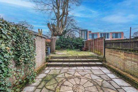 3 bedroom semi-detached house for sale, Charles Street, Leigh