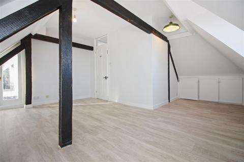 1 bedroom penthouse to rent - Becket Mews, Canterbury