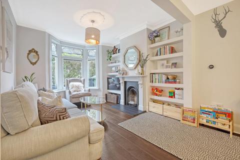 72 Clacton Road, London, E17 8AR