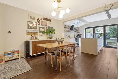 72 Clacton Road, London, E17 8AR