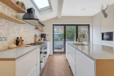 72 Clacton Road, London, E17 8AR