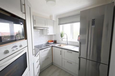 1 bedroom retirement property for sale, Alexandra Court, St Peters Close, Hove