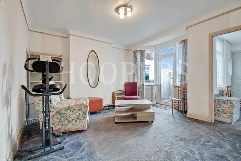 2 bedroom maisonette for sale, Vincent Gardens, London, NW2