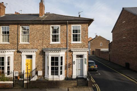 3 bedroom end of terrace house for sale, Mill Lane, York