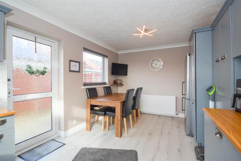 2 bedroom detached bungalow for sale, Ryecroft Gardens, Goole DN14