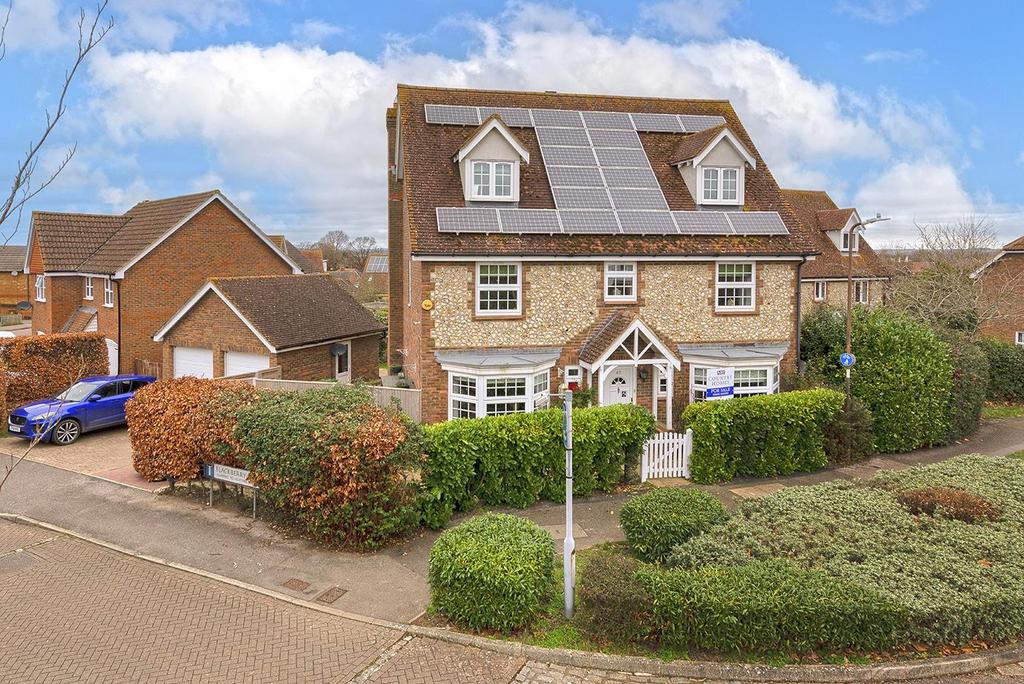 Green Lane, Paddock Wood, Tonbridge 5 bed detached house for sale £