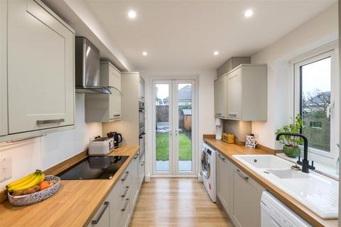 21 Albert Road North, Reigate, RH2 9EG