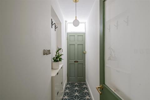 21 Albert Road North, Reigate, RH2 9EG