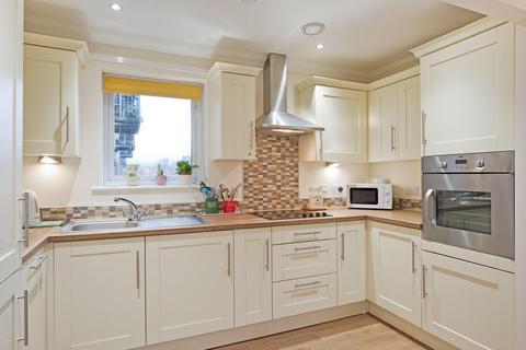 1 bedroom retirement property for sale, Emmandjay Court, Valley Drive, Ilkley LS29