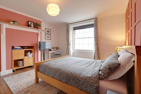 2 bedroom apartment for sale, Malvern Place, Cheltenham