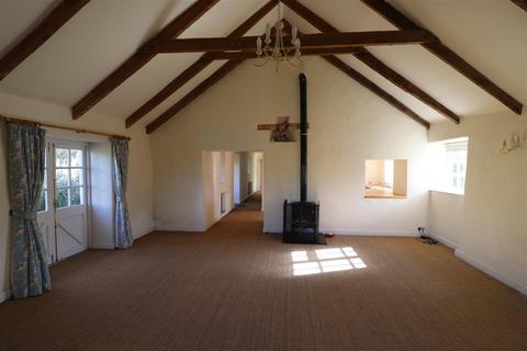 3 bedroom barn conversion to rent, Grampound