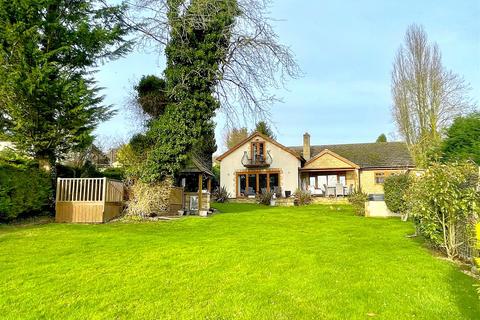 4 bedroom detached house for sale, Old Leicester Road, Wansford, Peterborough