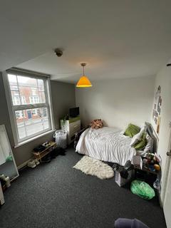 4 bedroom apartment to rent, Thomas Place, Arboretum, Nottingham NG7