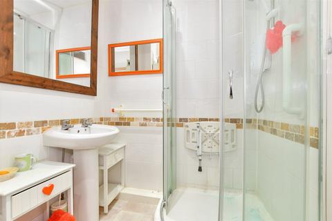 16 Rye Walk, Herne Bay, CT6 7XD