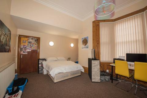 8 bedroom end of terrace house to rent - Burn Park Road, Sunderland, SR2