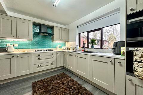87 Lichfield Road, Bloxwich, Walsall, WS3 3LT