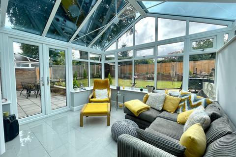 5 Beech Wood Close, Walsall, WS3 3PL
