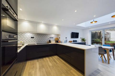 88 Horsecroft Road, Hemel Hempstead, HP1 1PX