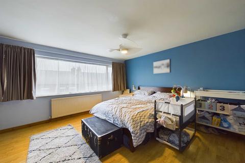 88 Horsecroft Road, Hemel Hempstead, HP1 1PX