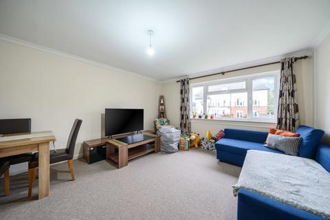 2 bedroom flat for sale, Pit Farm Road, Guildford, GU1