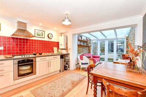 16 Durlock, Minster, Ramsgate, CT12 4HE