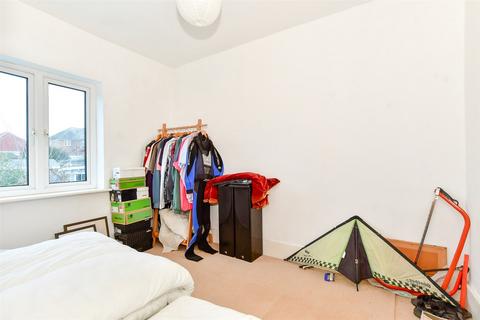 16 Durlock, Minster, Ramsgate, CT12 4HE
